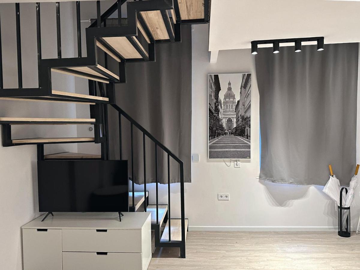 Jobelhome Blaha Apartment Budapest Ngoại thất bức ảnh